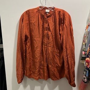 super cute, burnt orange button down!